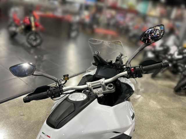 New 2024 Ducati MULTISTRADA V4 S TRAVEL & RADAR SPOKED WHEELS - DEMO Image 19