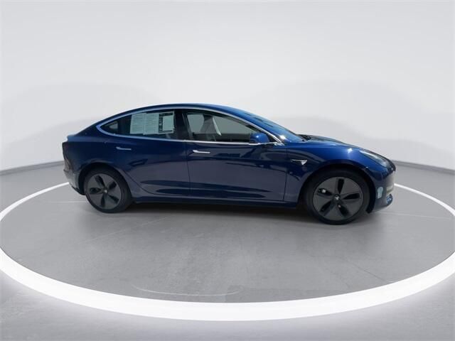 2018 Tesla Model 3 Long RangeImage 9