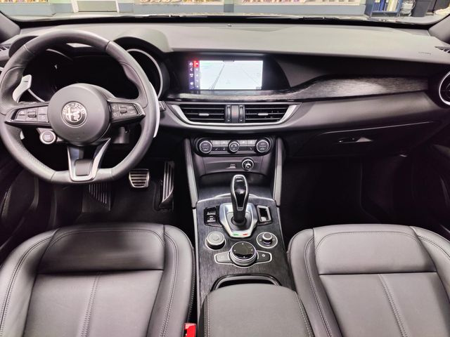 Used 2024 Alfa Romeo Stelvio Q4 AWD w/Sunroof/NavImage 21