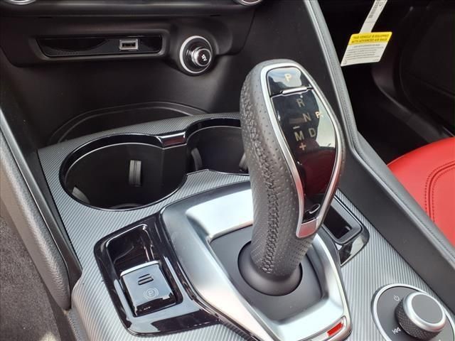 2025 Alfa Romeo Giulia VeloceImage 25