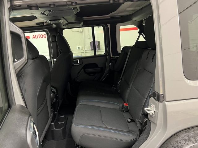 2023 Jeep Wrangler Rubicon 4xe photo 13