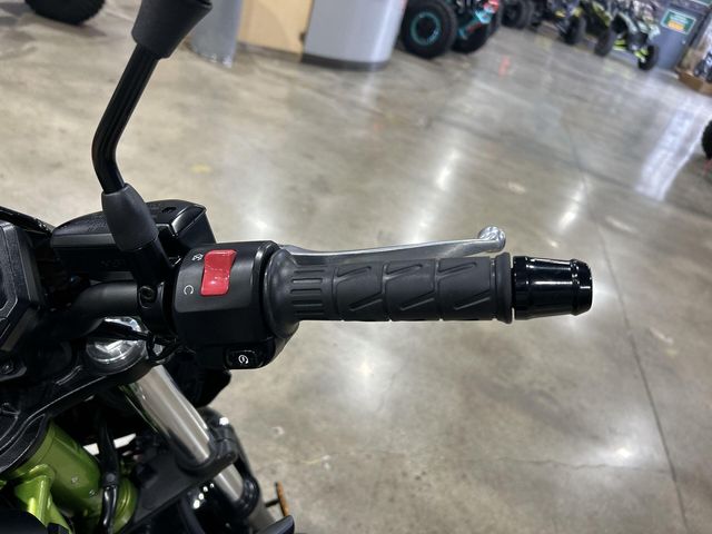2022 Kawasaki Z650 Base  in a BLACK exterior color. Del Amo Motorsports of Redondo Beach (424) 390-7811 delamomotorsports.com 