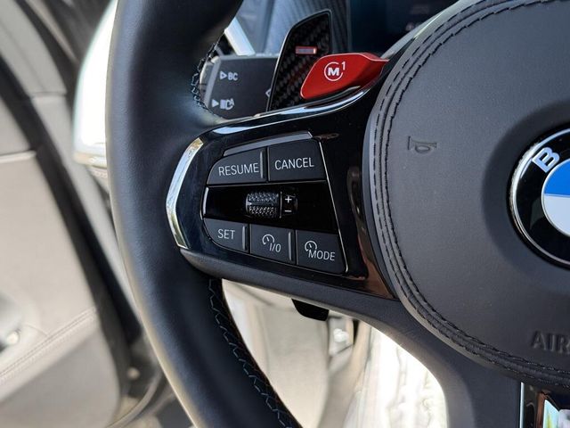 2024 BMW XM BaseImage 25