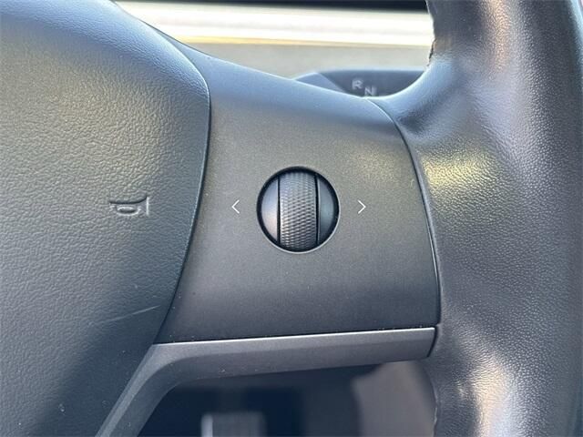 2018 Tesla Model 3 Long RangeImage 24