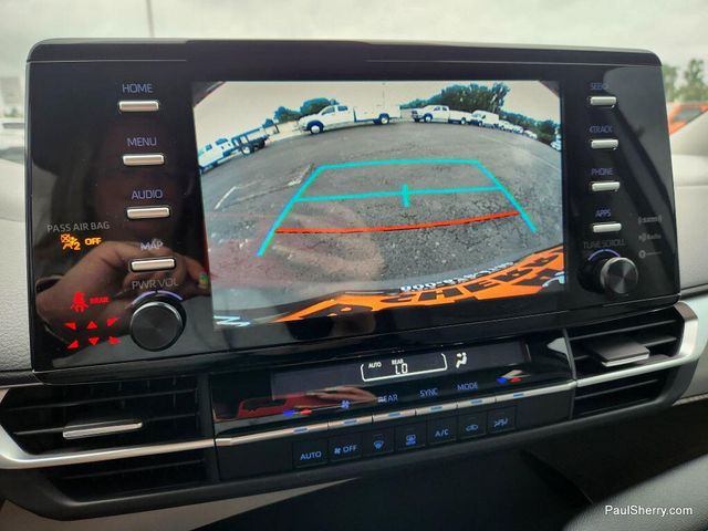 Used 2024 Toyota Sienna LEImage 51