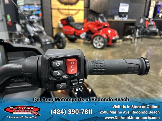 2024 Can-Am SPYDER F3 LIMITED (SE6) Image 9