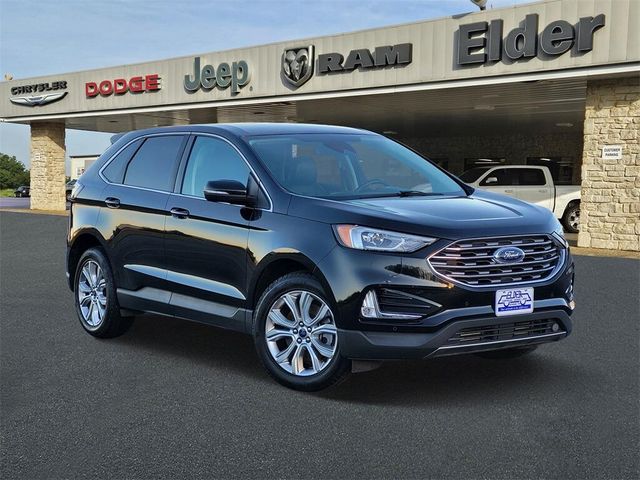2022 Ford Edge TitaniumImage 1
