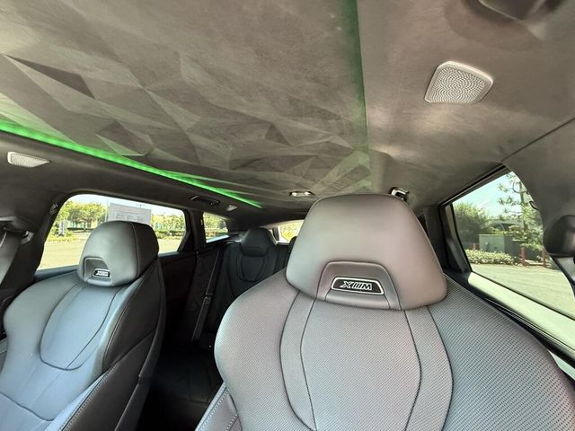 2024 BMW XM BaseImage 22