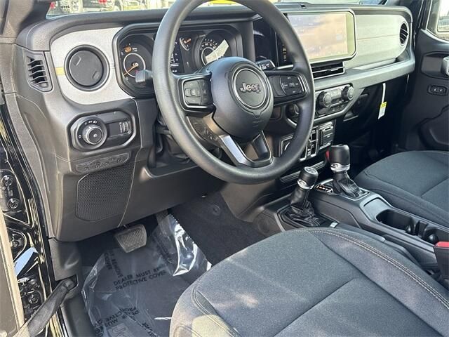 New 2026 Jeep Wrangler 4-door SportImage 15