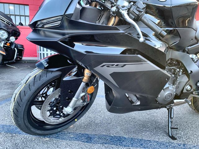 New 2025 Yamaha YZF-R9 Image 12