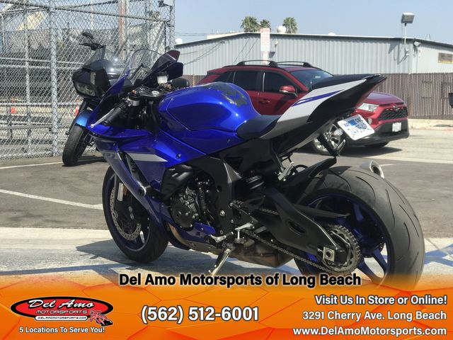 2020 Yamaha YZF-R1 Image 9