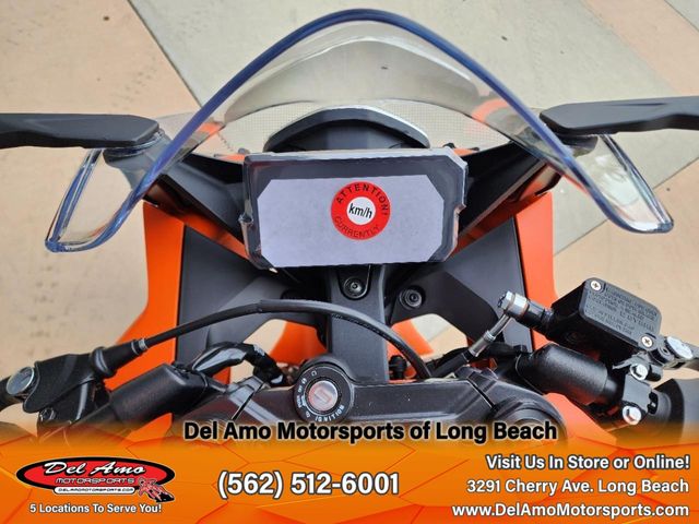 2024 KTM RC 390 Image 32