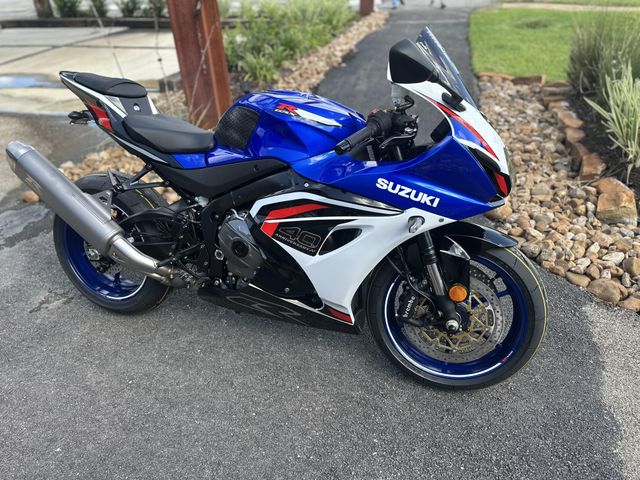 2027 Suzuki GSX R1000 40th Anniversary Edition