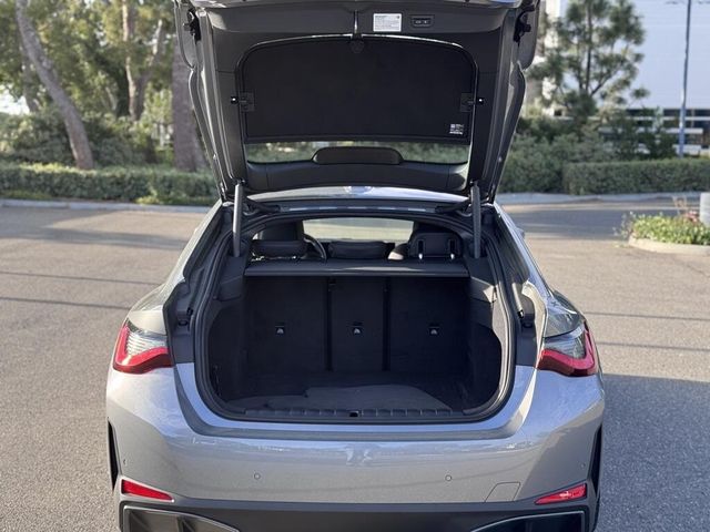 2024 BMW i4 eDrive35Image 12
