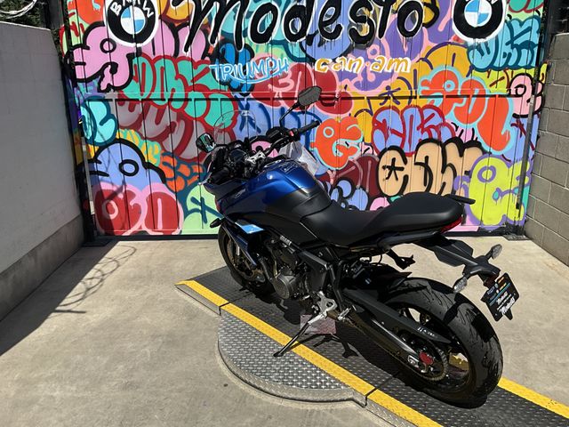 2023 Triumph TIGER SPORT in a Lucerne Blue / Sapphire Black exterior color. BMW Motorcycles of Modesto 209-524-2955 bmwmotorcyclesofmodesto.com 