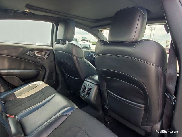Used 2015 Chrysler 200 SImage 24