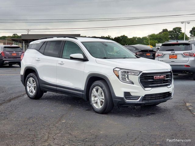 Used 2023 GMC Terrain SLEImage 12