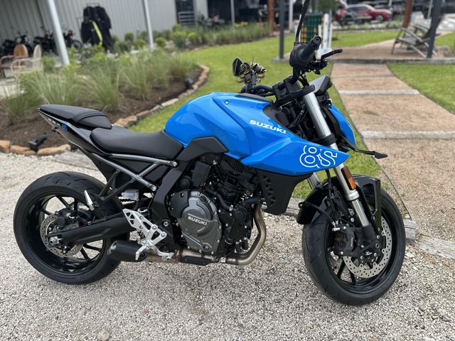 2025 Suzuki GSX 8S