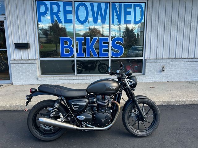 2023 Triumph Speed Twin 900   in a GRAY exterior color. Cross Country Powersports 732-491-2900 crosscountrypowersports.com 