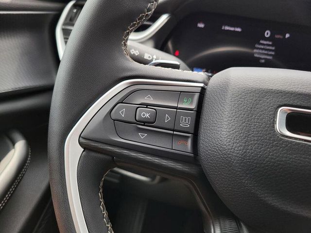 2024 Jeep Grand Cherokee L LaredoImage 13