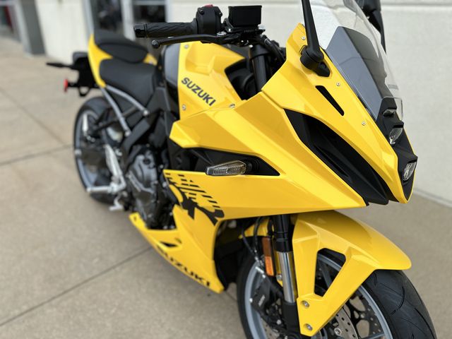 New 2024 Suzuki GSX8R | Cross Country Powersports | Metuchen