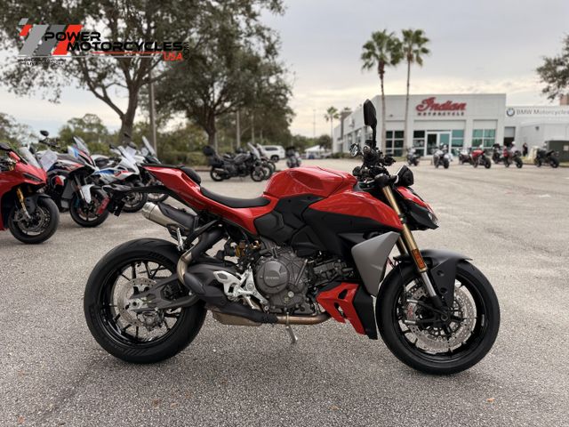2026 Ducati Streetfighter V2