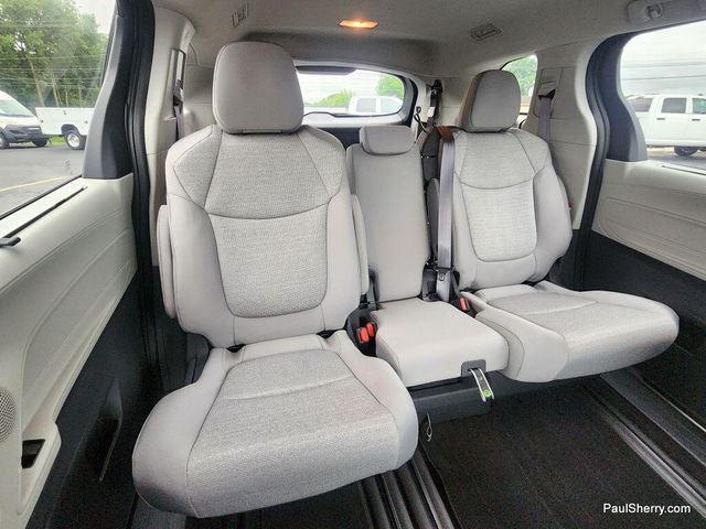 Used 2024 Toyota Sienna LEImage 52