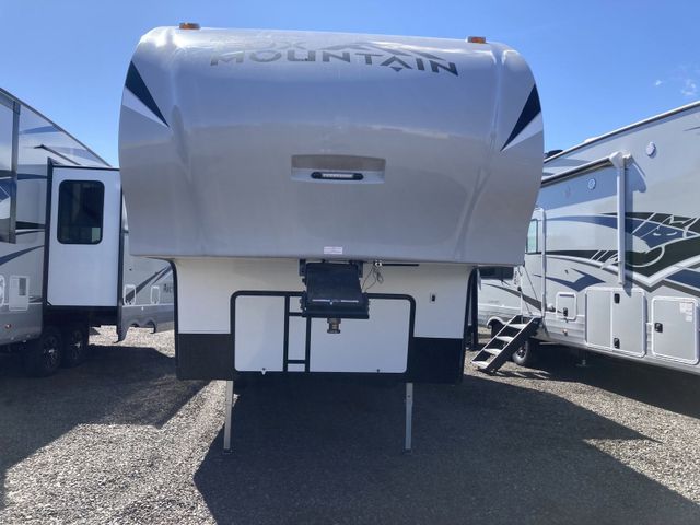 2023 FOX MOUNTAIN 235RLS  in a HARMONY exterior color. Legacy Powersports 541-663-1111 legacypowersports.net 