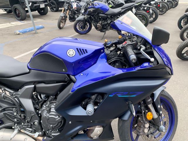 New 2025 Yamaha YZF-R7 Image 17