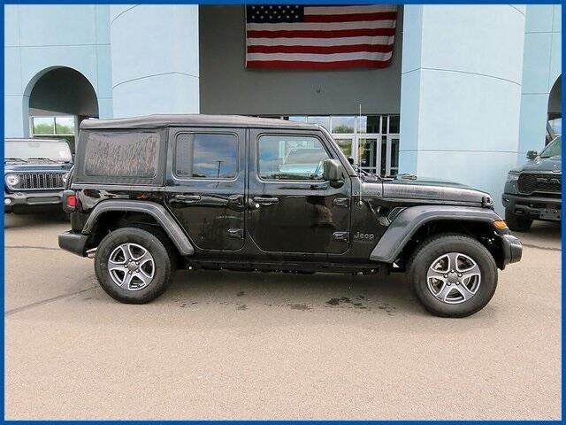 2022 Jeep Wrangler Unlimited Sport SImage 2