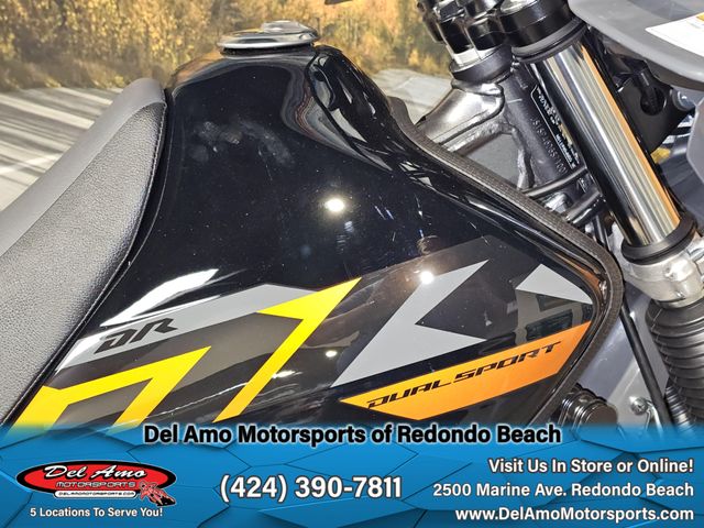 2025 Suzuki DR650S Image 14
