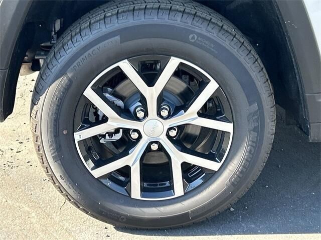 2024 Jeep Grand Cherokee Limited 4x4Image 13