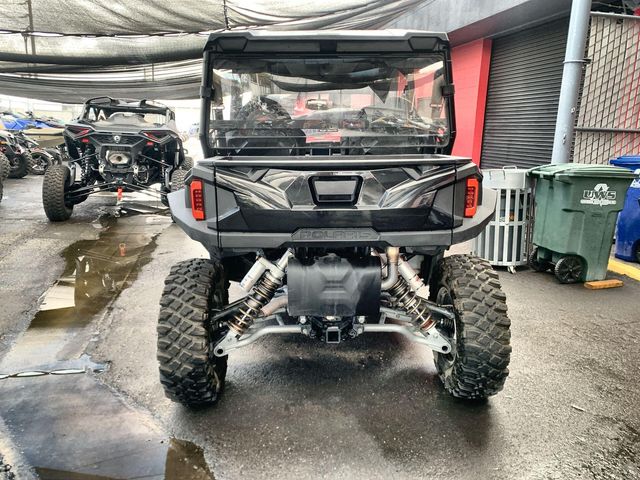 Used 2022 Polaris GENERAL XP 4 1000 DELUXE RC - BLACK CRYSTAL RIDE COMMAND Edition Image 7