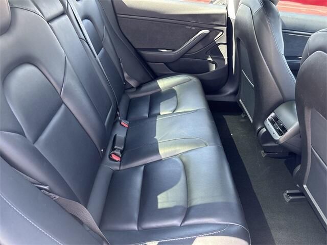 2018 Tesla Model 3 Long RangeImage 14