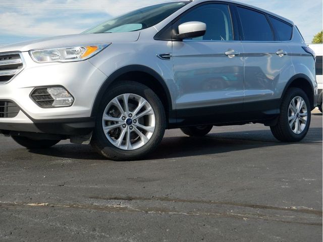 2017 Ford Escape SEImage 8