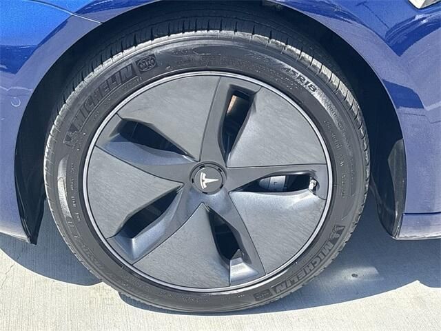 2018 Tesla Model 3 Long RangeImage 10