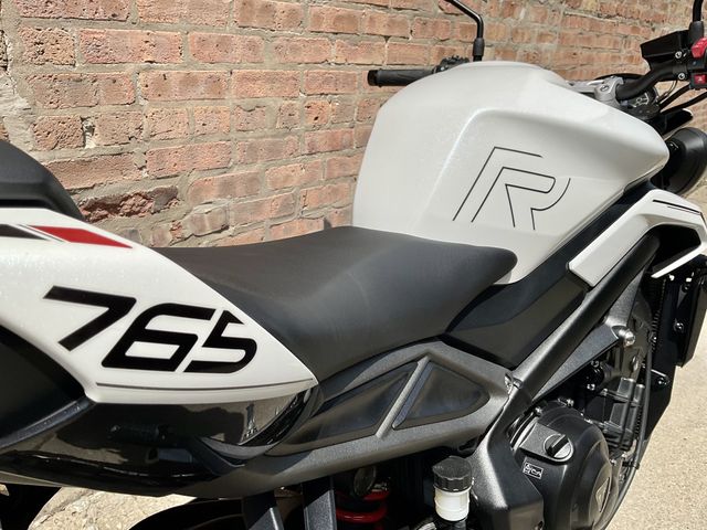 2024 Triumph Street Triple 765 R Review &amp; Specs | Motoworks Chicago