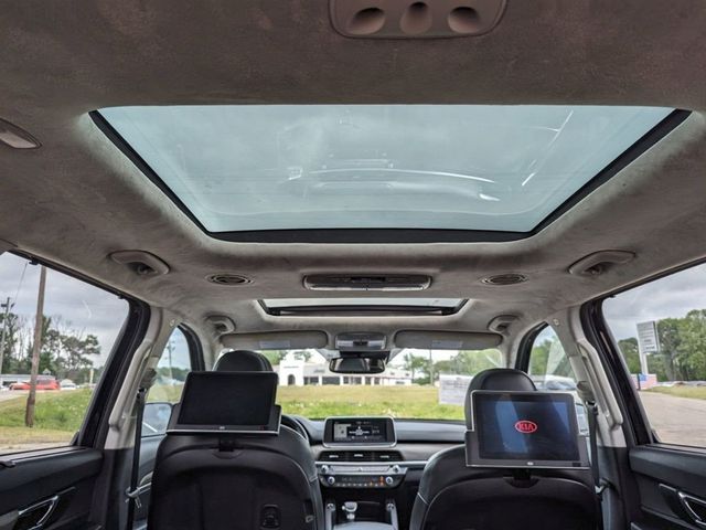 2021 Kia Telluride SX in a Ebony Black exterior color and Blackinterior. Johnson Dodge 601-693-6343 pixelmotiondemo.com 