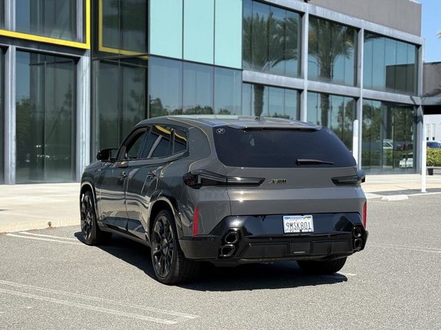 2024 BMW XM BaseImage 8