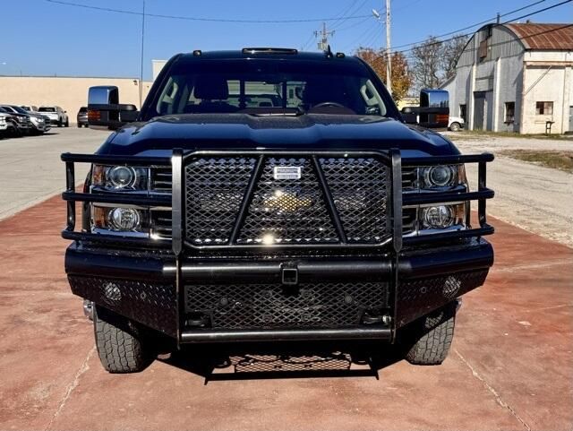Used 2016 Chevrolet Silverado 3500HD High CountryImage 3