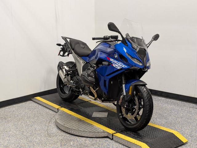 2026 BMW R 1300 RS