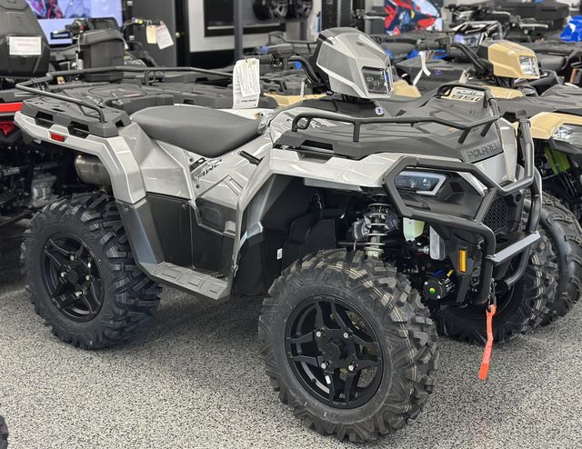 New 2025 Polaris SPORTSMAN 570 ULTIMATE Image 1
