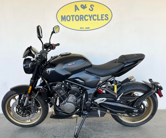 New 2026 Triumph TRIDENT 800 TRCR6891 | Roseville, CA | A&S