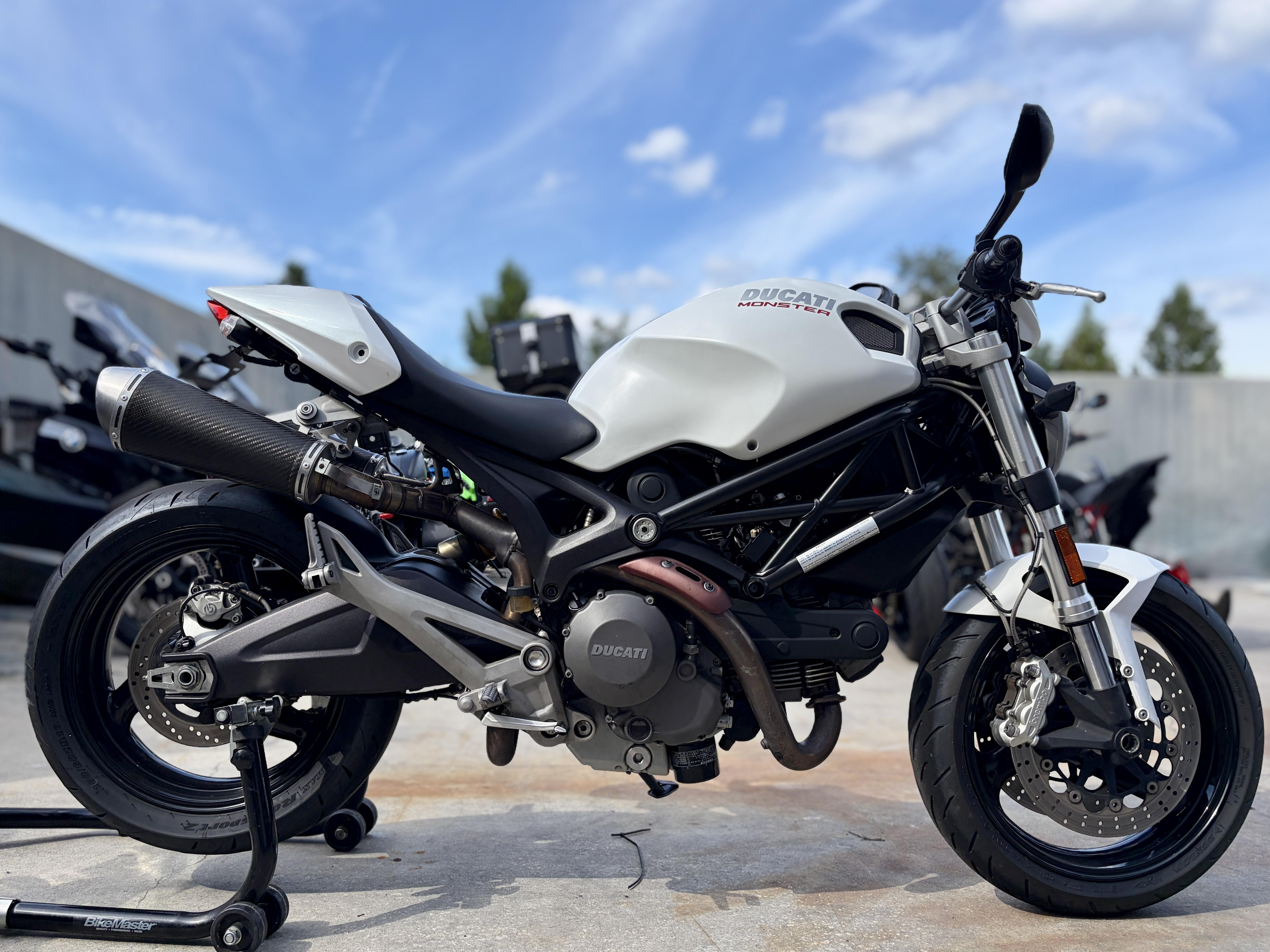 2014 Ducati MONSTER 696 ABS