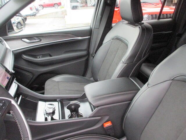 2026 Jeep Grand Cherokee Laredo - Photo 20