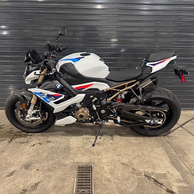 2023 BMW S 1000 R