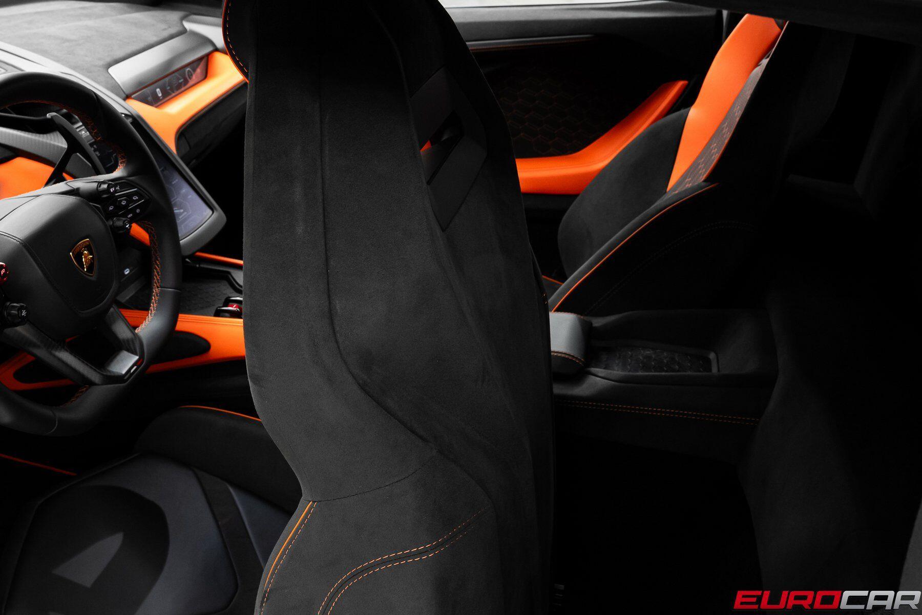 2025 Lamborghini Revuelto *PASSENGER DISPLAY * FULL PPF*Image 40