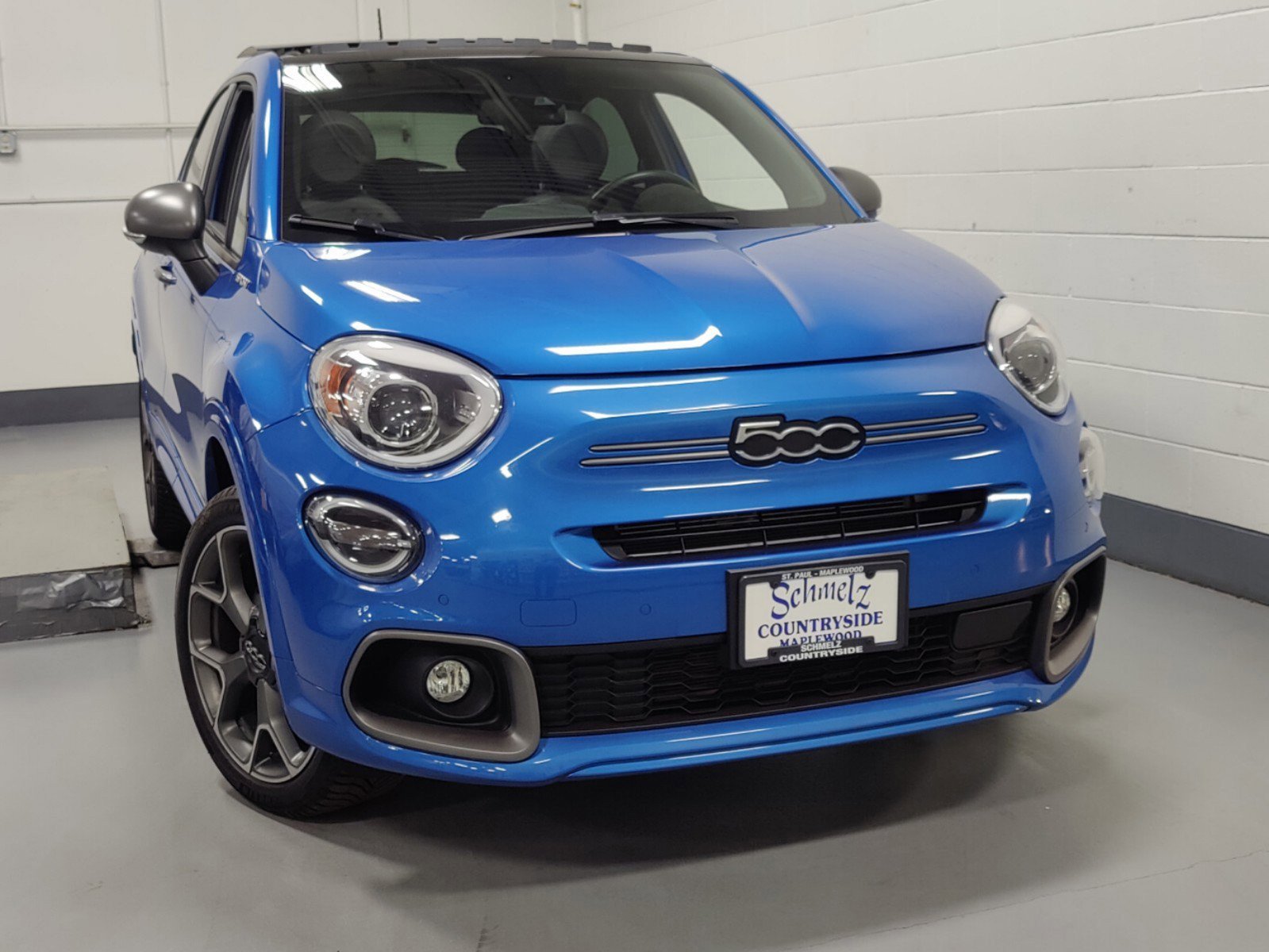 Used 2022 FIAT 500X Sport with VIN ZFBNF3C16NP973976 for sale in Maplewood, Minnesota