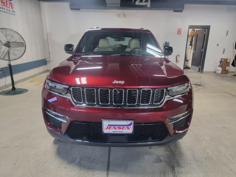 Used 2024 Jeep Grand Cherokee Limited with VIN 1C4RJHBG7R8587762 for sale in New Ulm, Minnesota