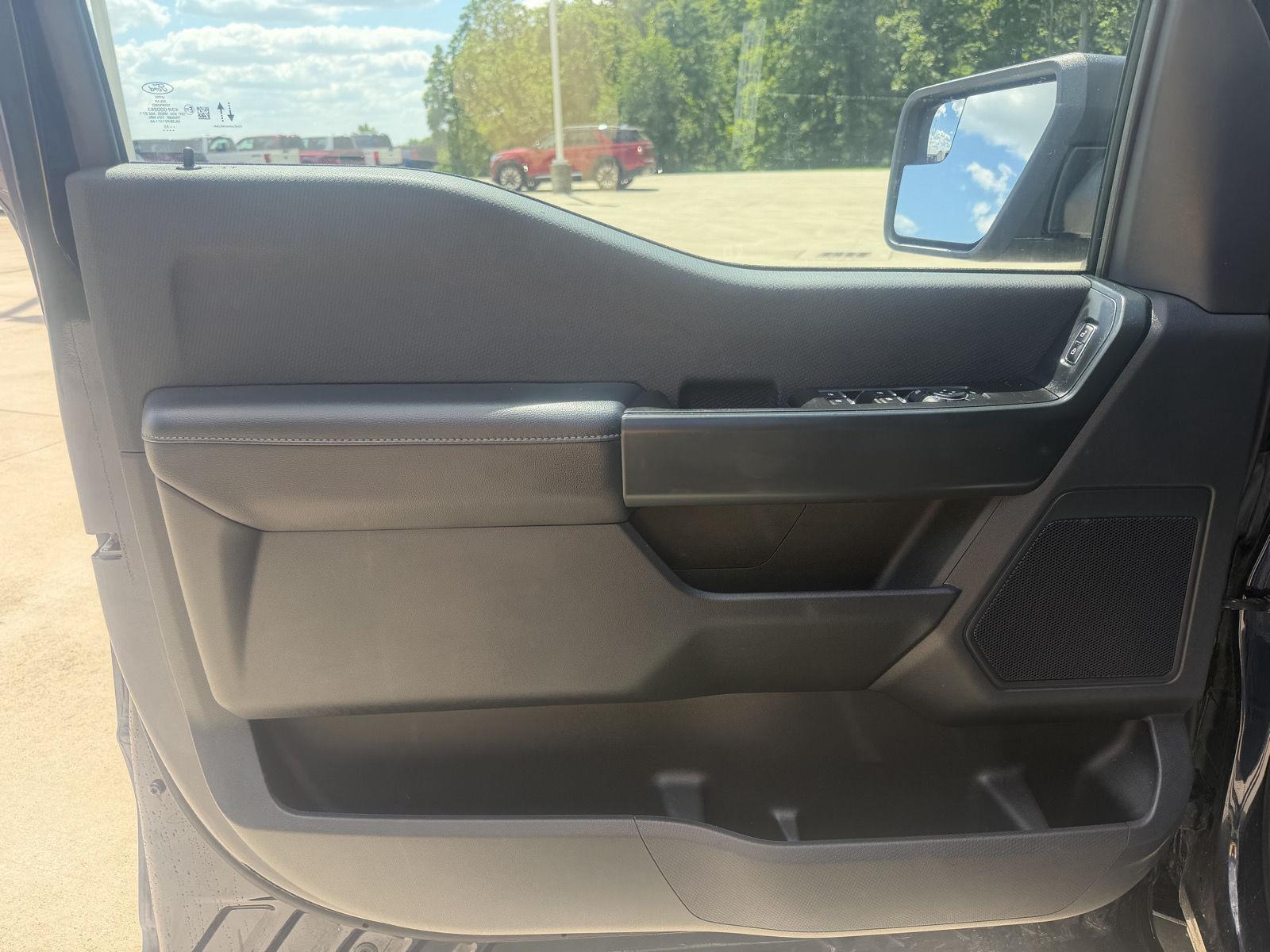 2023 Ford F-150 XL - Photo 13